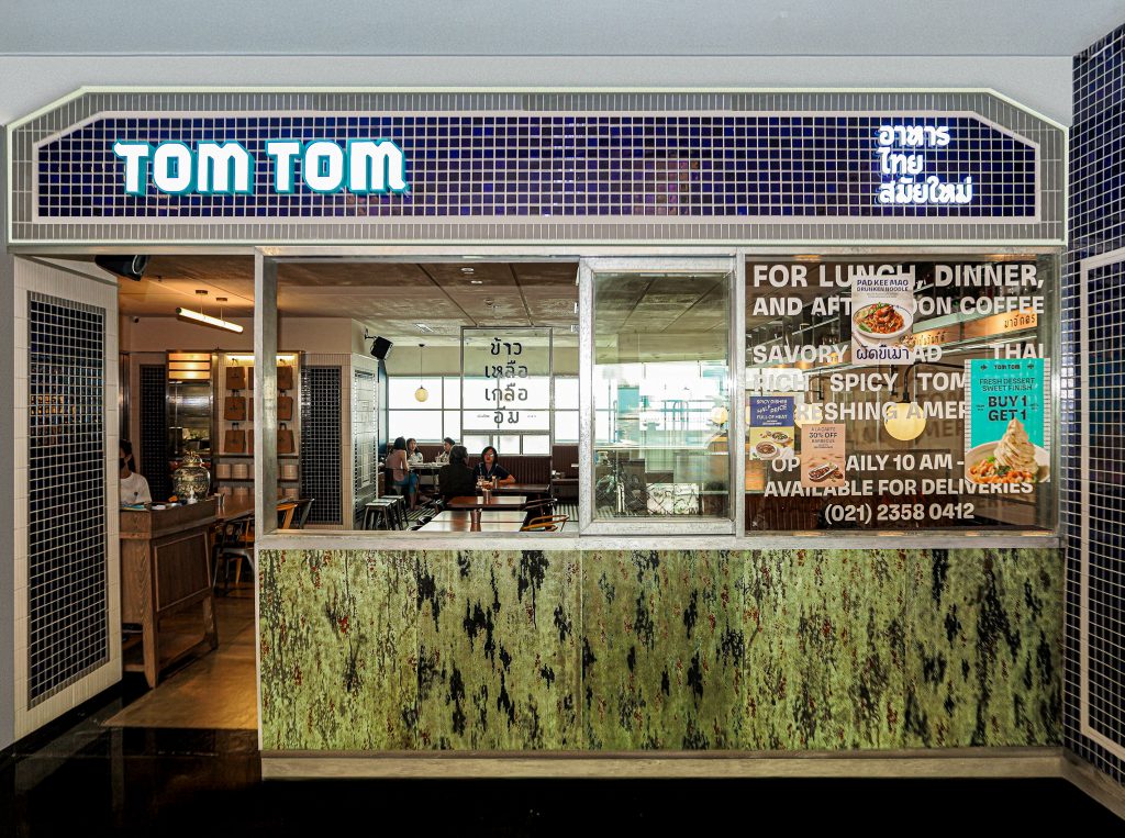 TOM TOM